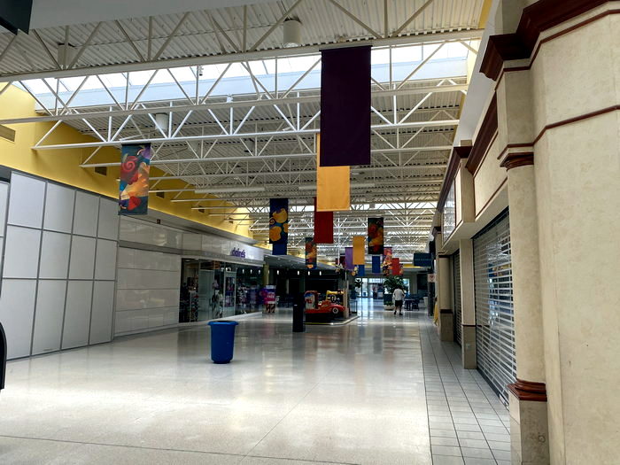 Fashion Square Mall - June 15 2022 Photo (newer photo)